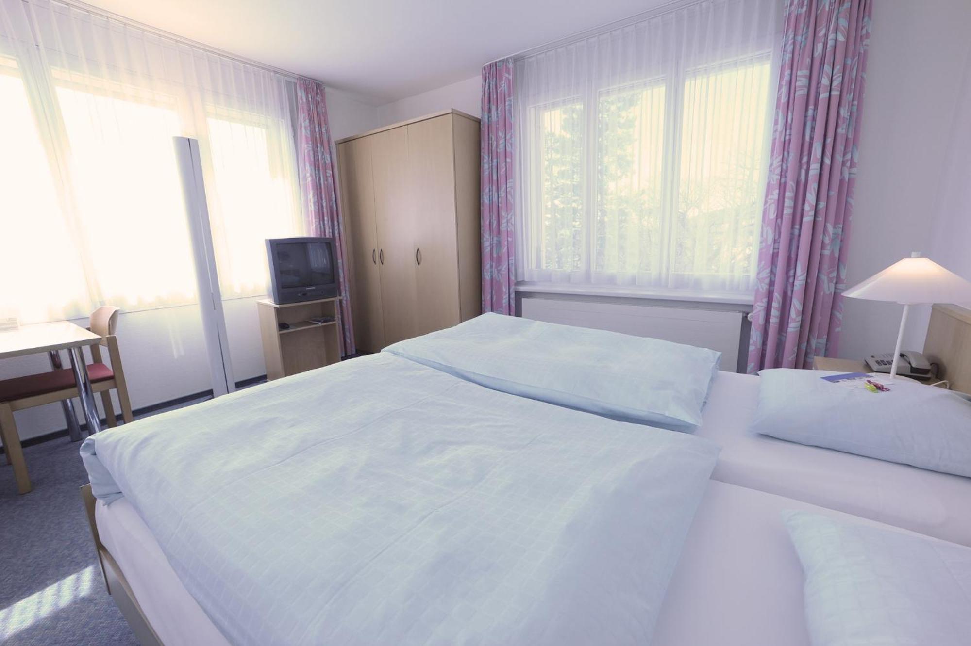 Hotel Laendli Oberägeri Værelse billede